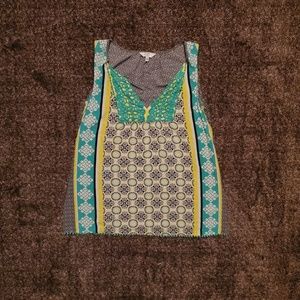 Crown & Ivy tank top